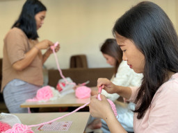 Peserta Antusian mengikuti Workshop Crochet Kirby