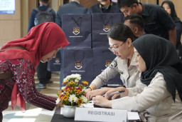 Melalui kolaborasi antara Imigrasi, pemerintah daerah, pelaku usaha akomodasi, dunia pendidikan, dan masyarakat, pengawasan orang asing diharapkan semakin efektif dan akurat.