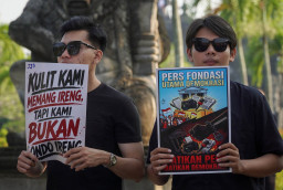 Koordinator Aksi SJB, Rizki Setyo Samudero, menegaskan bahwa narasi yang dihembuskan Presiden merupakan bentuk pelecehan terhadap profesi pers sekaligus cermin sikap antikritik pemerintah.